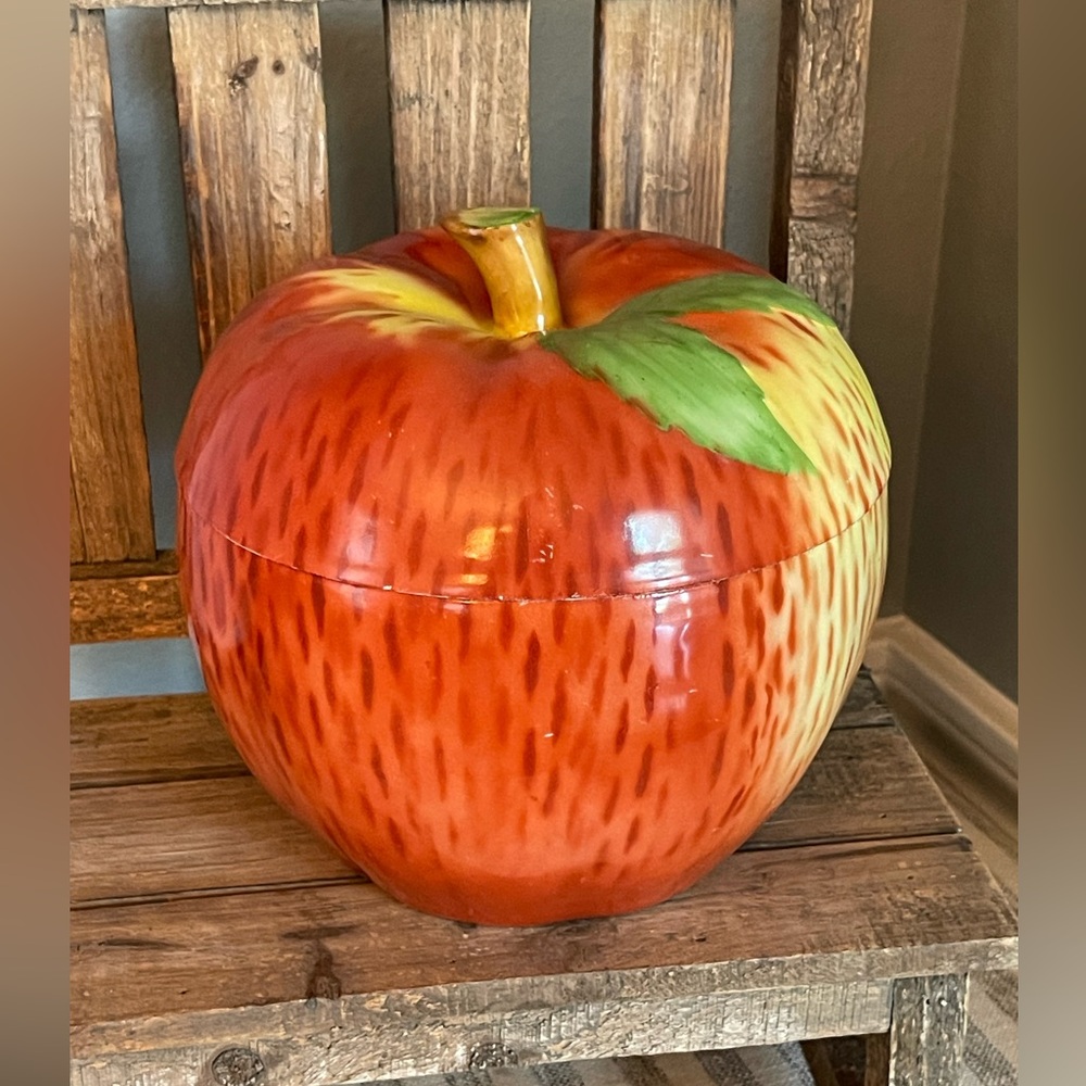 Vintage Apple Cookie